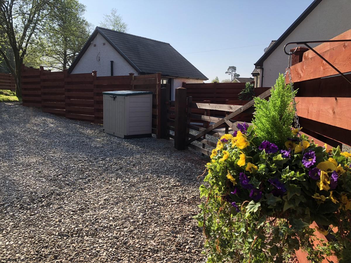 The Wee Ludging Cottage, Rashfield, By دُنون المظهر الخارجي الصورة